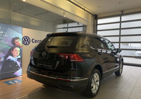 Volkswagen Tiguan Allspace cena 169200 przebieg: 9, rok produkcji 2023 z Pieńsk małe 46